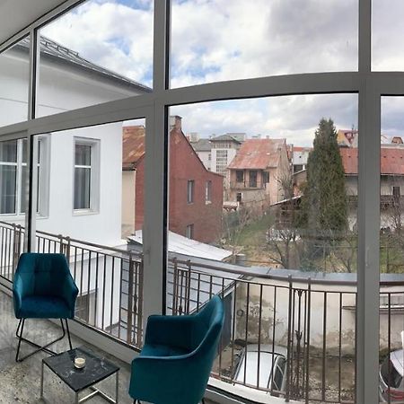 Premium Apartment Near Banska Bystrica Square With Two Big Bedrooms Buitenkant foto