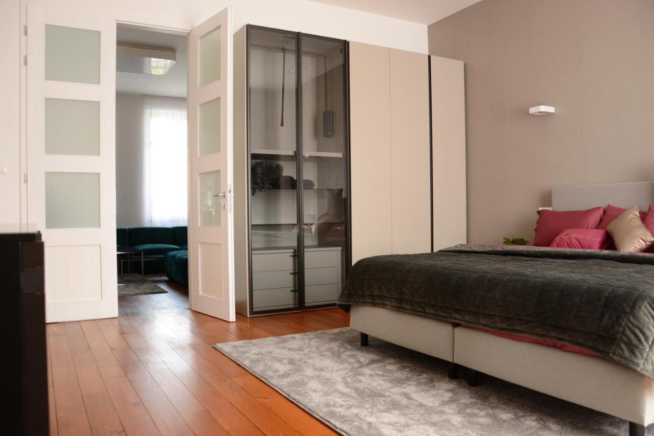 Premium Apartment Near Banska Bystrica Square With Two Big Bedrooms Buitenkant foto